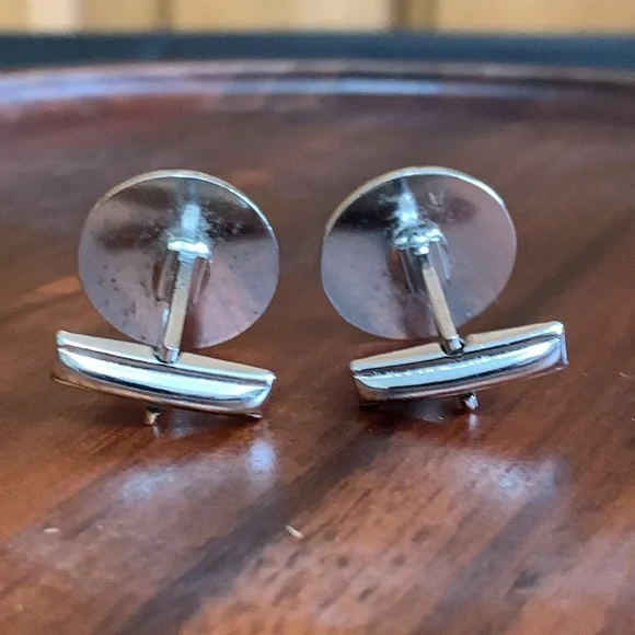 Silver tone cuff links - Picture 3 of 3